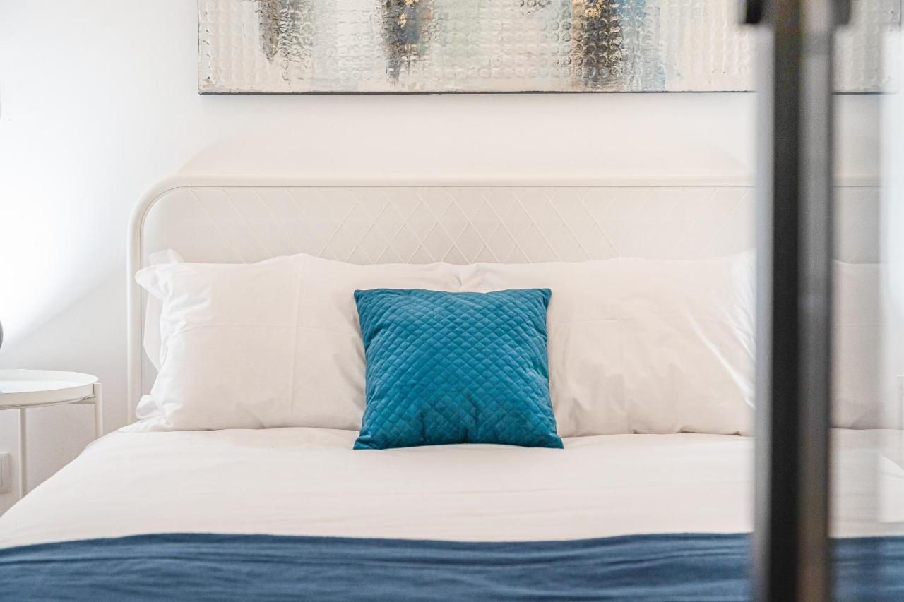 Fornos Deluxe Apartments ลิสบอน ภายนอก รูปภาพ