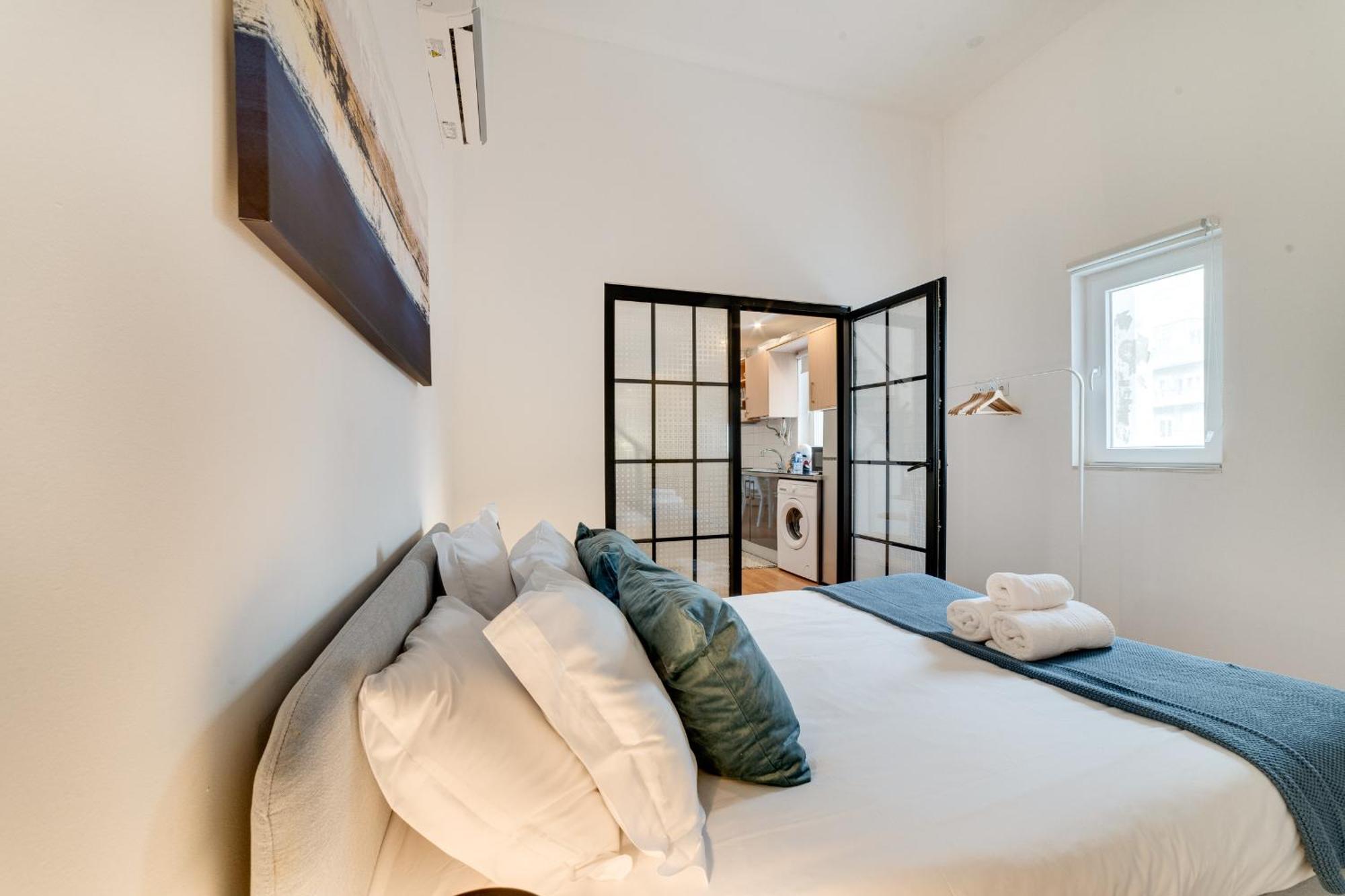 Fornos Deluxe Apartments ลิสบอน ภายนอก รูปภาพ